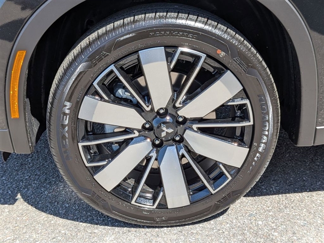 2026 Mitsubishi Outlander SE:MI30300
