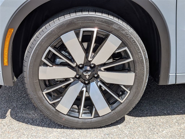 2025 Mitsubishi Outlander SEL:MU39520