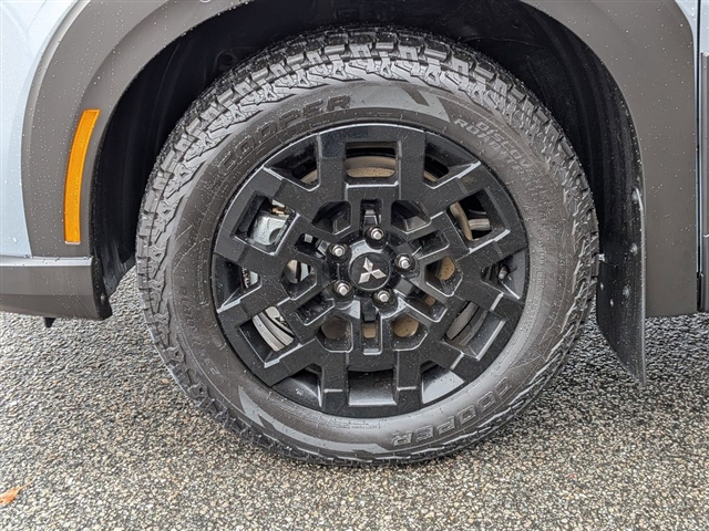 2026 Mitsubishi Outlander SE:MI130110