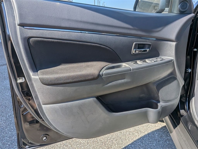 2025 Mitsubishi Outlander Sport ES:MM339800