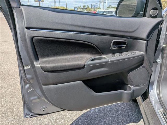 2026 Mitsubishi Outlander Sport SE:MI330380