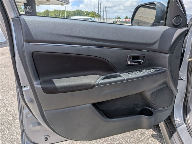 2025 Mitsubishi Outlander Sport LE:MM339540