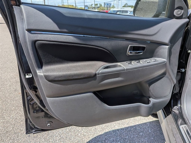 2026 Mitsubishi Outlander Sport SE:MI330370