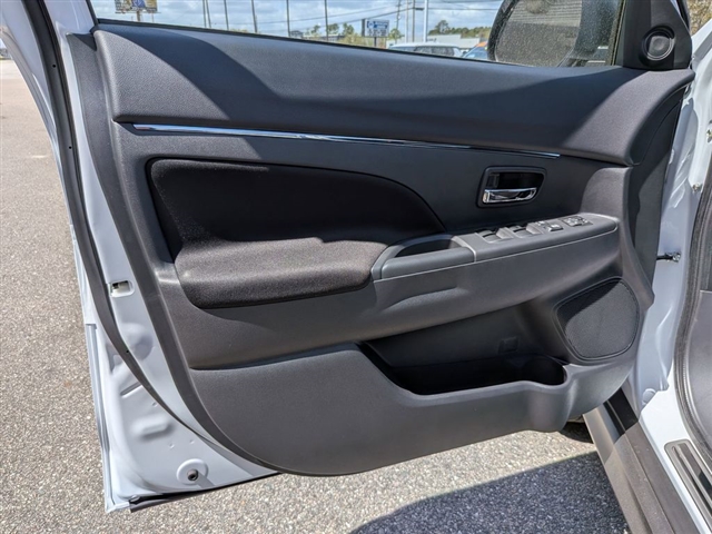 2026 Mitsubishi Outlander Sport SE:MI330340