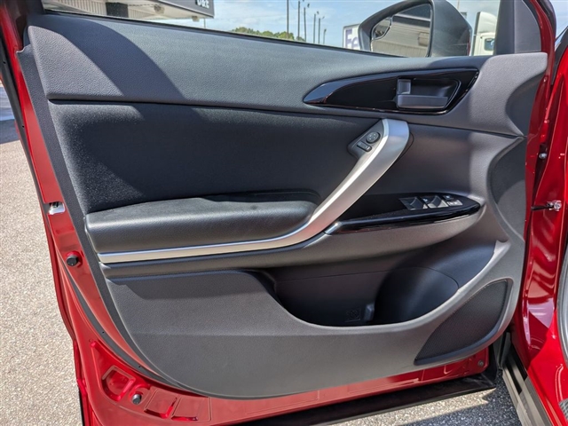 2025 Mitsubishi Eclipse Cross LE:M241570