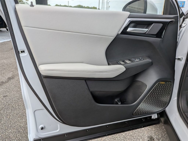 2025 Mitsubishi Outlander SE:MM39820