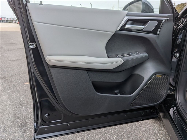 2026 Mitsubishi Outlander SE:MI30150