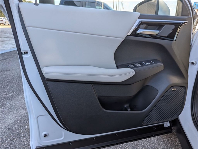 2025 Mitsubishi Outlander SE:MM139900