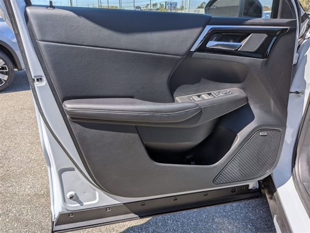 2026 Mitsubishi Outlander SE:MI130310