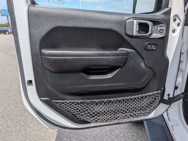 2018 Jeep Wrangler Unlimited Sport:02133U