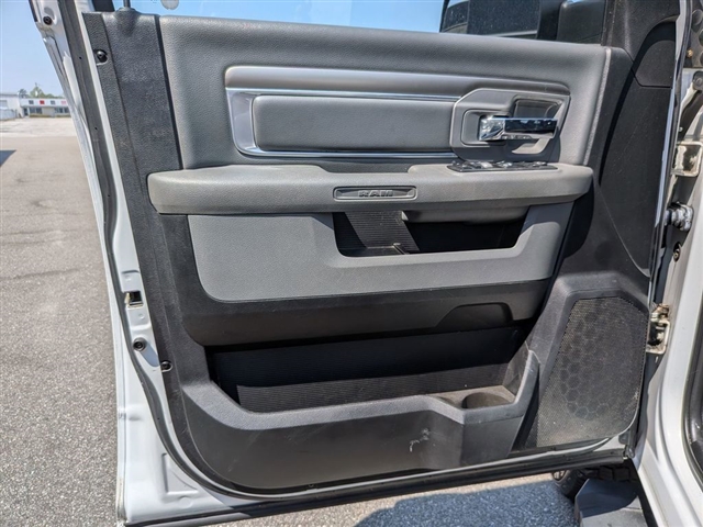 2018 RAM 1500 SLT:02170UU