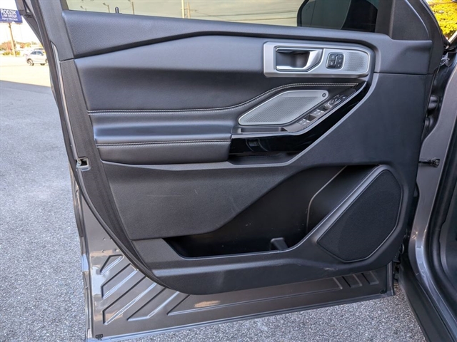 2022 Ford Explorer ST:02050UU