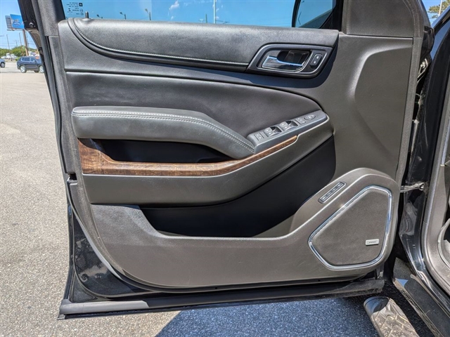 2017 Chevrolet Tahoe LT:02210UU