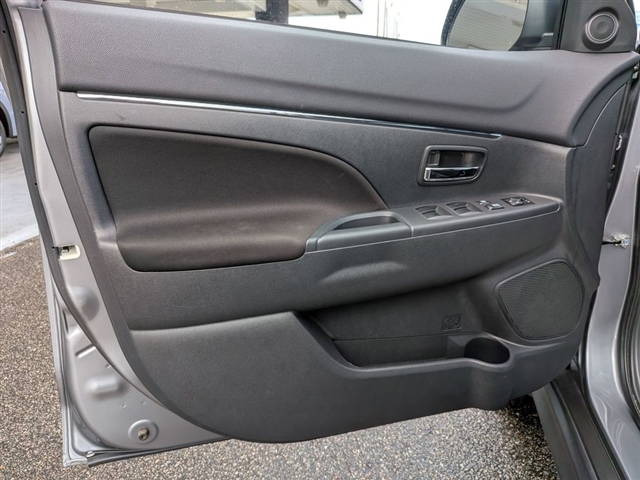 2023 Mitsubishi Outlander Sport LE:39792N