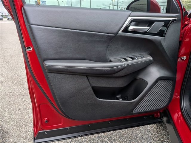 2024 Mitsubishi Outlander SE:30283N