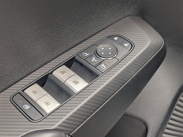 2025 Mitsubishi Outlander SE:MM39600