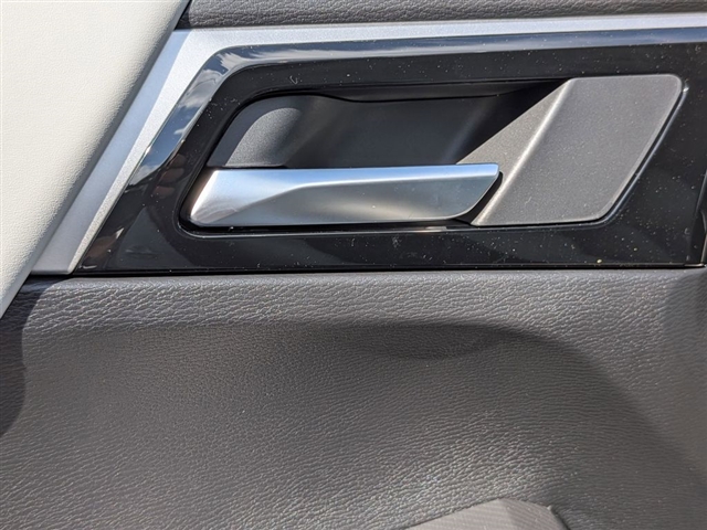 2026 Mitsubishi Outlander SE:MI30280