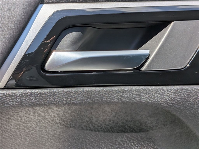 2026 Mitsubishi Outlander SE:MI30440