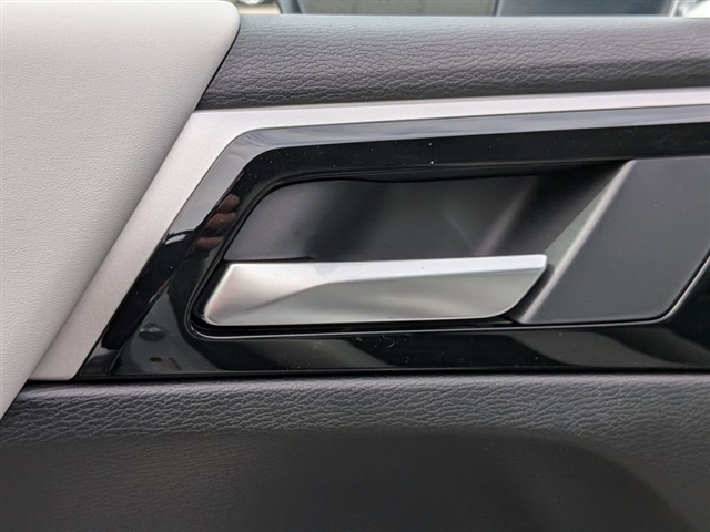 2026 Mitsubishi Outlander SE:MI30210