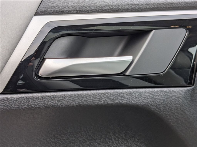 2026 Mitsubishi Outlander SE:MI30140