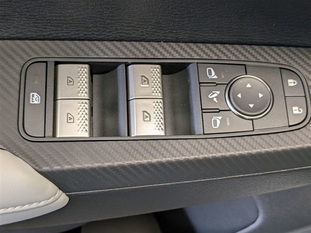 2026 Mitsubishi Outlander SE:MI30390