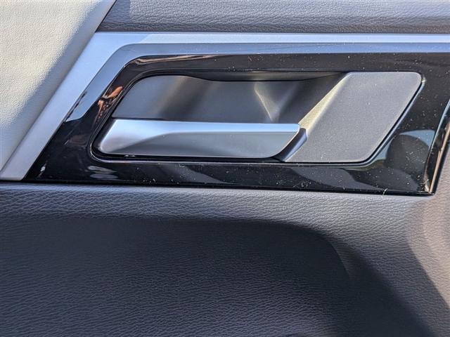 2026 Mitsubishi Outlander SE:MI30080