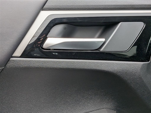 2026 Mitsubishi Outlander SE:MI30220