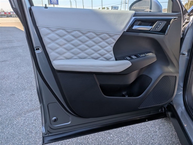 2022 Mitsubishi Outlander SEL Launch Edition:39772N