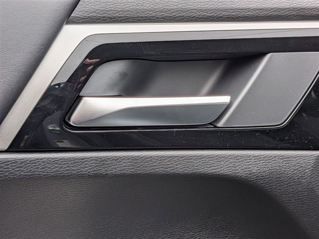 2026 Mitsubishi Outlander SE:MI130120