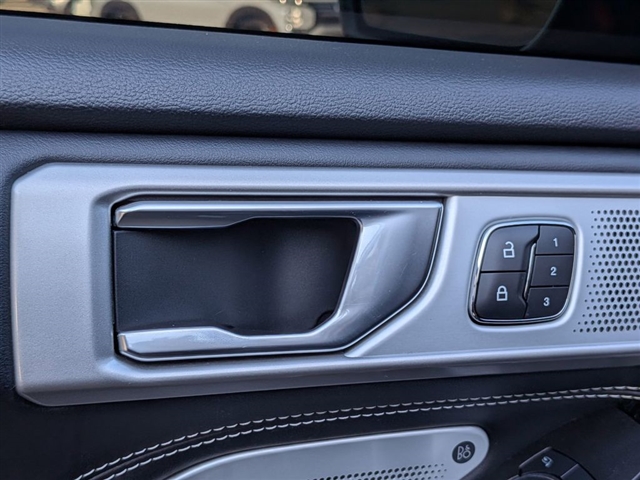 2022 Ford Explorer ST:02050UU