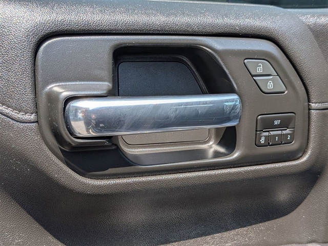 2021 GMC Sierra 1500 SLT:02300UU
