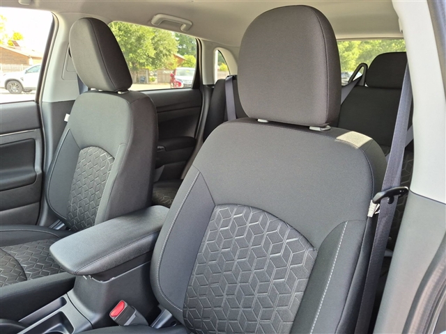 2027 Mitsubishi Outlander Sport S:MI230550