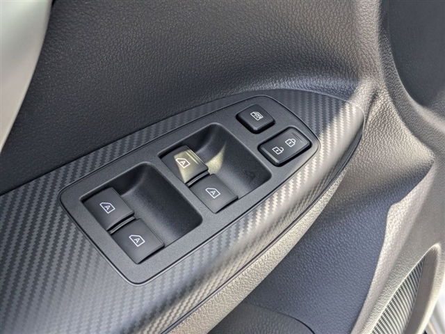 2025 Mitsubishi Eclipse Cross SEL:M241560