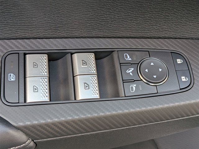 2025 Mitsubishi Outlander SE:MM39940