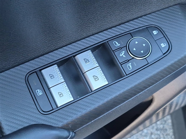 2025 Mitsubishi Outlander SE:02630UU