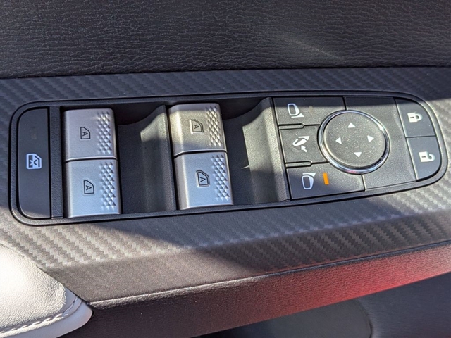 2025 Mitsubishi Outlander SE:MM39870