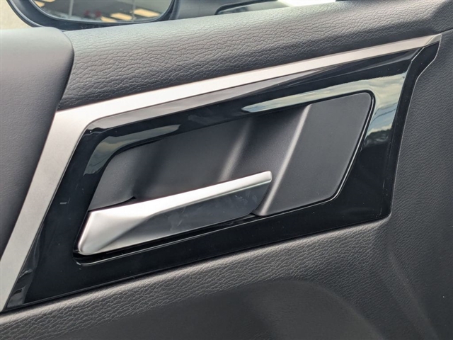 2025 Mitsubishi Outlander SE:MM39600