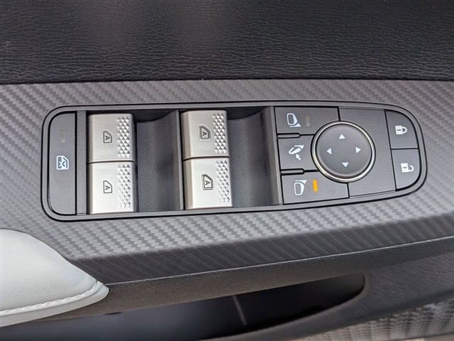 2026 Mitsubishi Outlander SE:MI30170