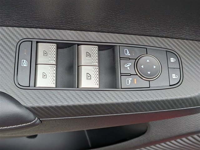 2026 Mitsubishi Outlander SE:MI30230