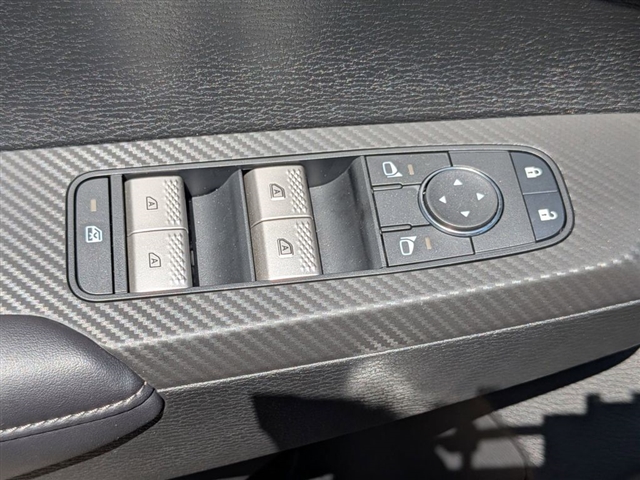 2026 Mitsubishi Outlander SE:MI30420