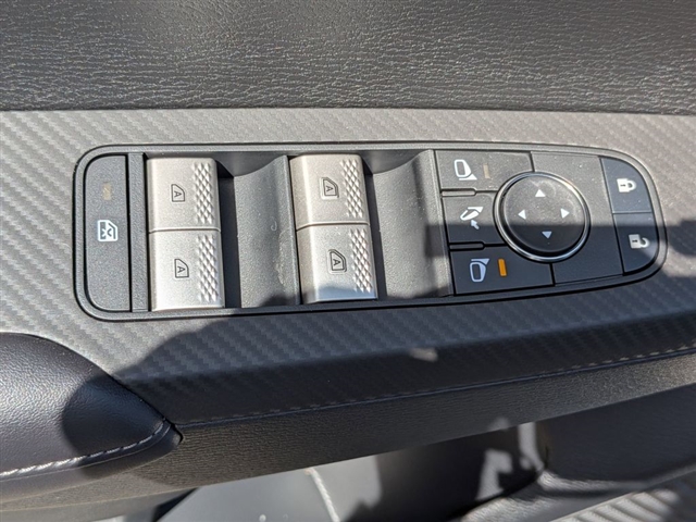 2026 Mitsubishi Outlander SE:MI30330