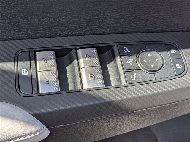 2025 Mitsubishi Outlander SEL:MM39830