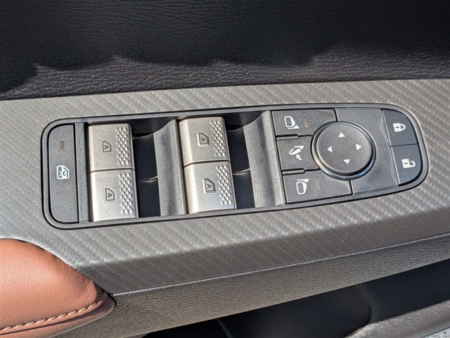 2025 Mitsubishi Outlander SEL:MM39770