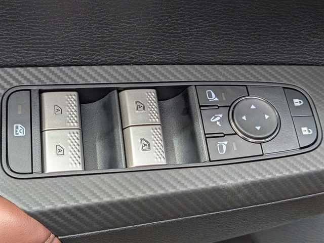 2025 Mitsubishi Outlander SEL:MM39760