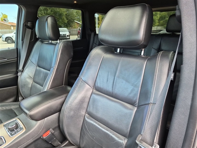 2017 Jeep Grand Cherokee Limited:02620UU