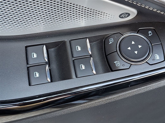 2022 Ford Explorer ST:02050UU