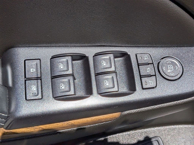 2019 GMC Yukon Denali:02260UU