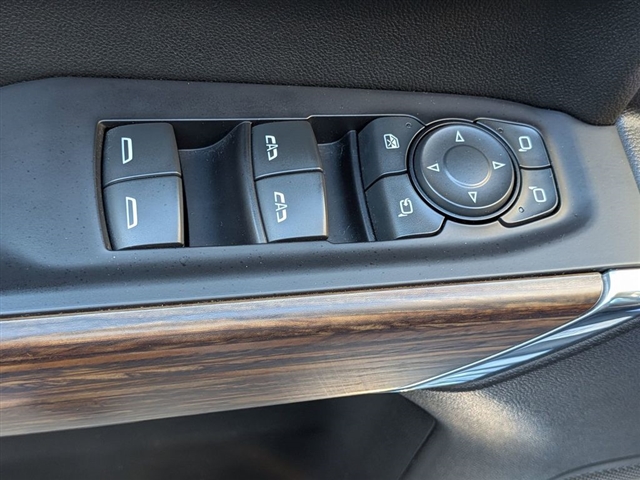 2020 Chevrolet Silverado 1500 High Country:02040UU