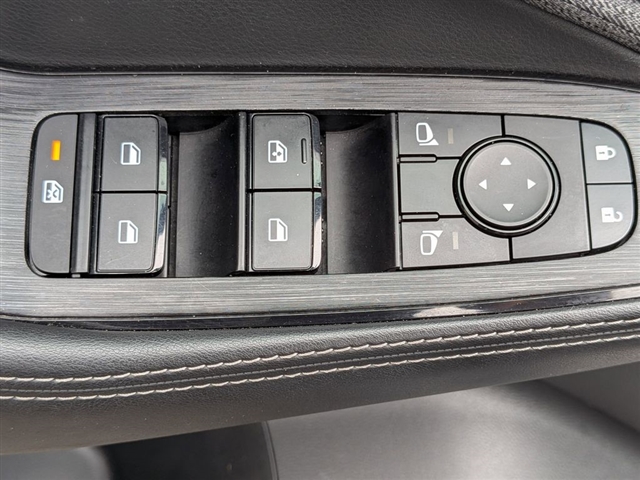 2021 Nissan Rogue SV:39502N