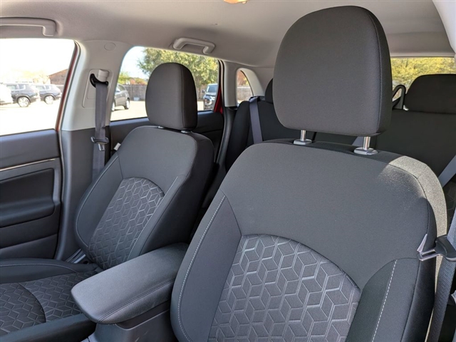 2026 Mitsubishi Outlander Sport SE:MI330360